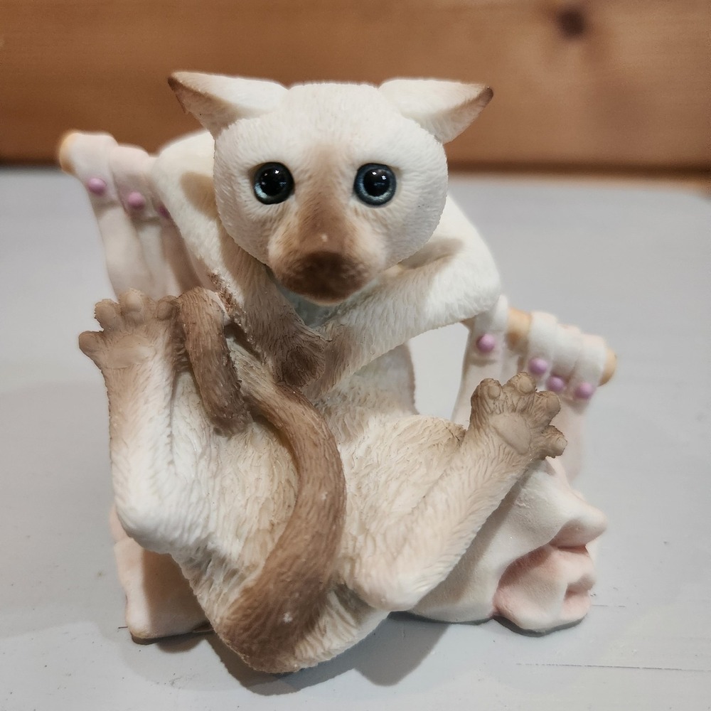 Vintage 1997 Stone Critters‎ 1015 Siamese Cat Figurine Curtain Call Kitty Lilac